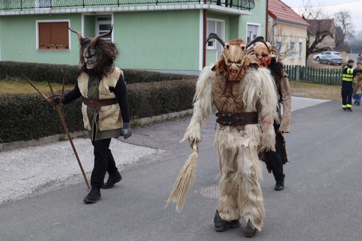 Fašenjska povorka od Marofa preko Žabnika, Vrhovljana do centra Svetog Martina na Muri!