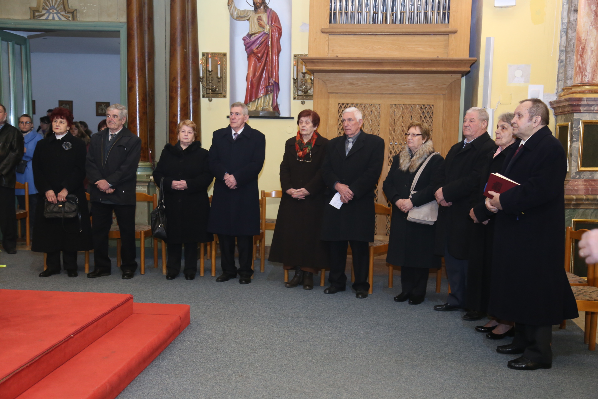 U crkvi sv. Nikole biskupa u Čakovcu sedam bračnih parova obnovilo bračne zavjete