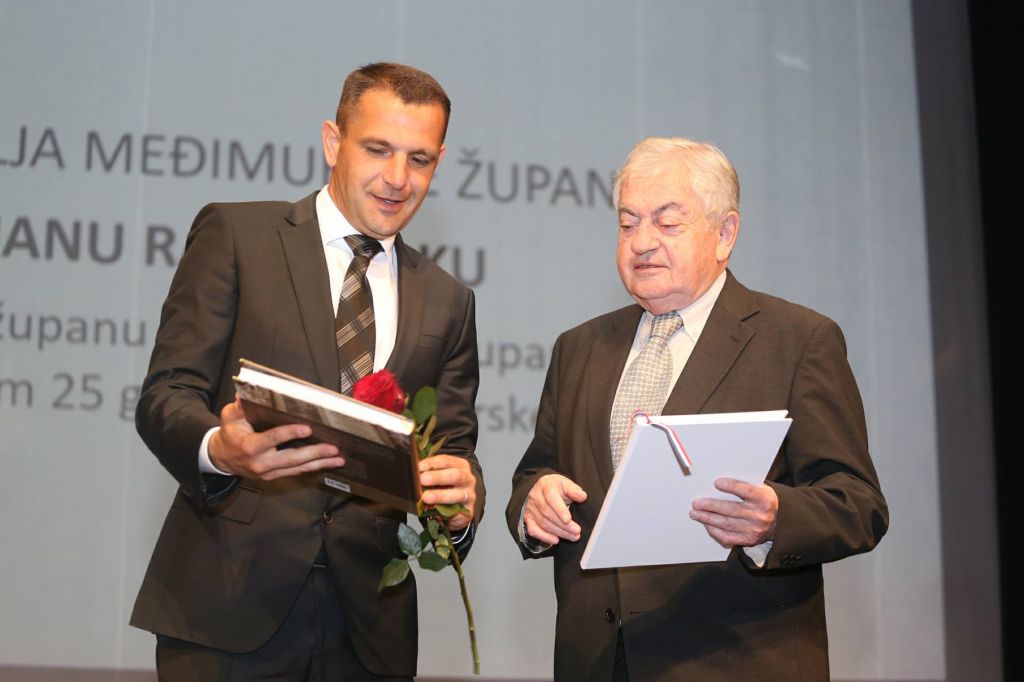 3135643910214901989440210875241