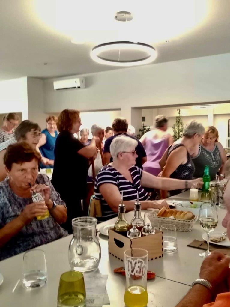 DONJA DUBRAVA Umirovljenici posjetili Mariju Bistricu i Varaždinske Toplice