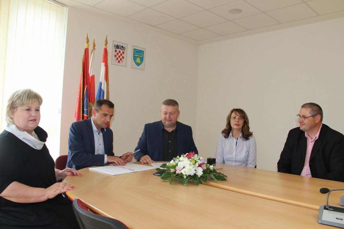 FOTO Kreće dogradnja OŠ Strahoninec s ciljem uspostave jednosmjenske nastava!