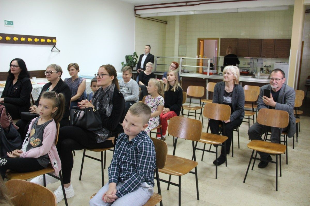 POHVALNO! Više od 6600 predškolaca i učenika prikupilo čak 123 tone papira