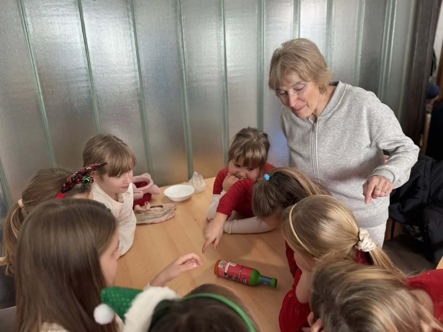 1734642704052 1734642704052