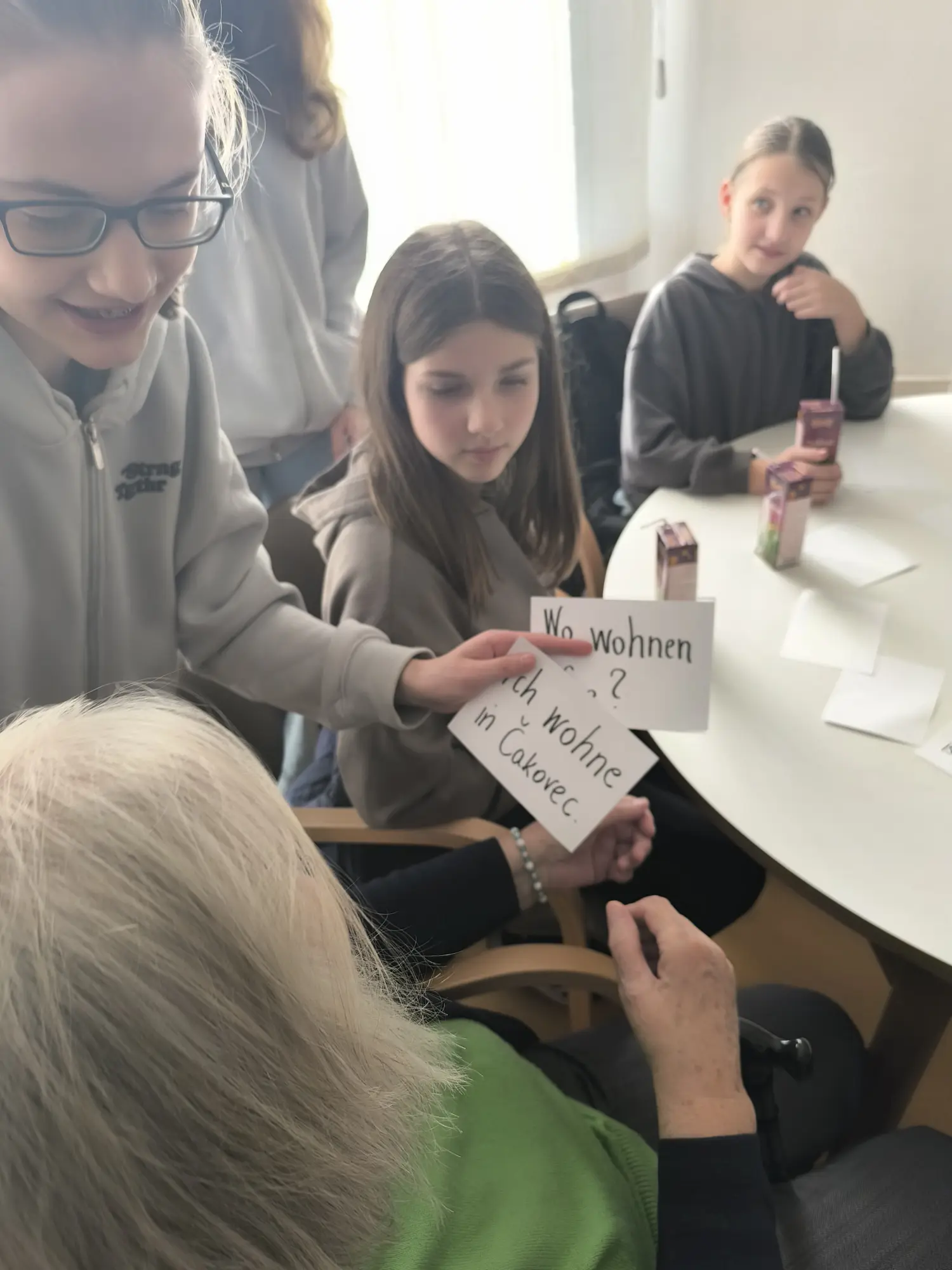 1734642704072 1734642704072