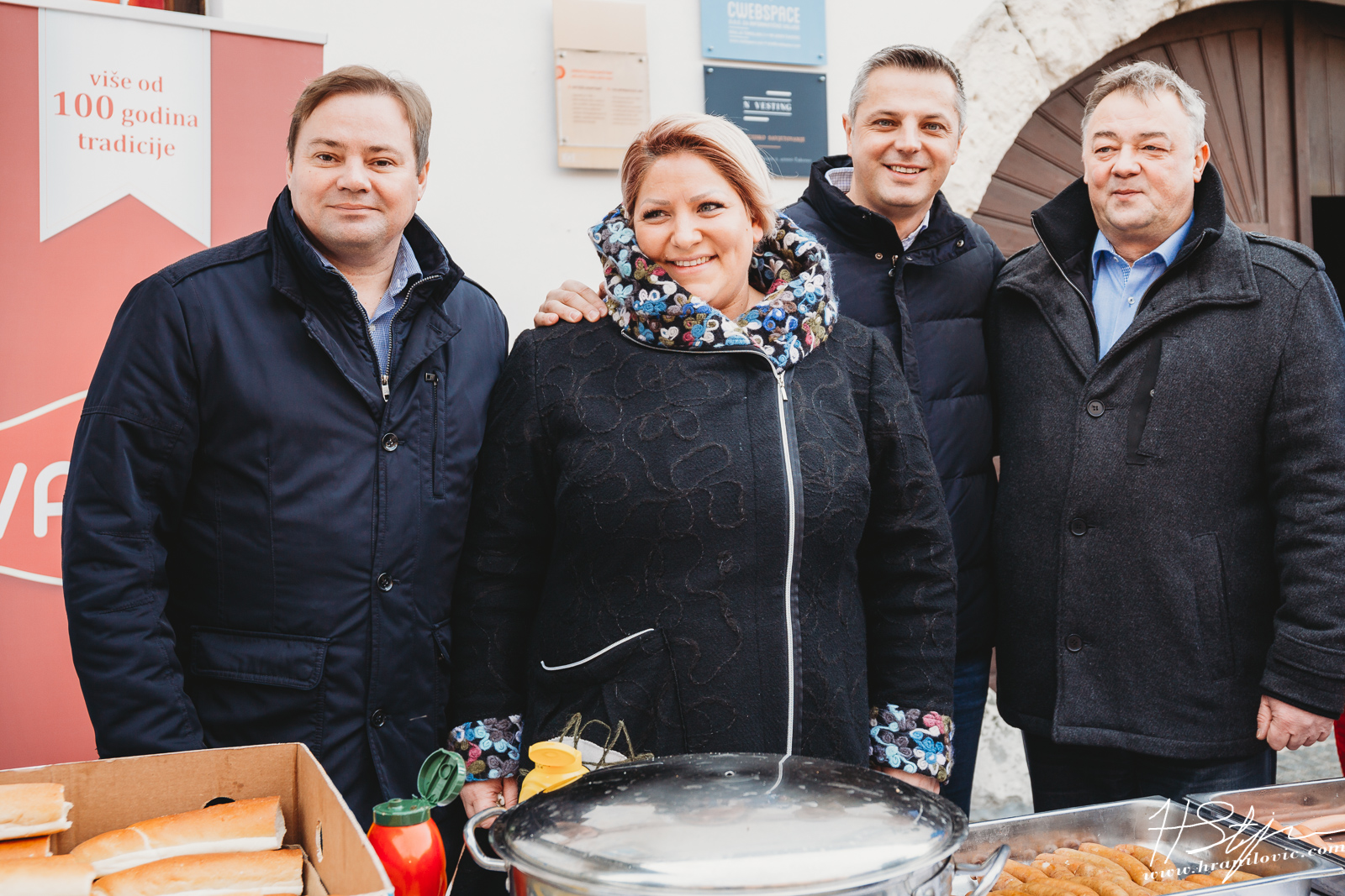 Građanima podijeljeno tisuću hot-dogova u središtu Čakovca