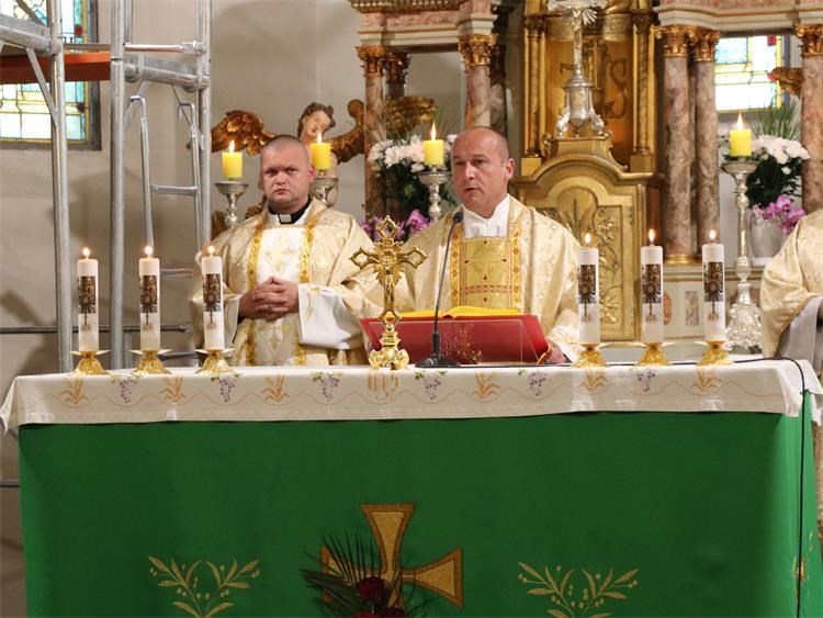 Svečana misa povodom devete obljetnice međimurske policijske kapelanije ‘Sveti Franjo Asiški’ Svečana misa povodom devete obljetnice međimurske policijske kapelanije ‘Sveti Franjo Asiški’