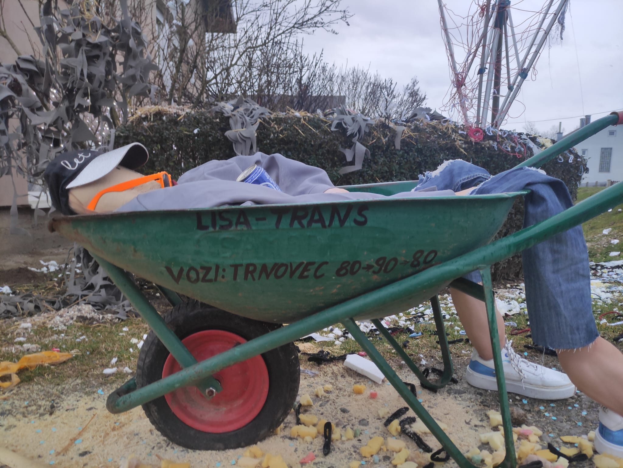 POTEPANJE Žene se Danijel Košak i Larisa Vizinger iz Trnovca