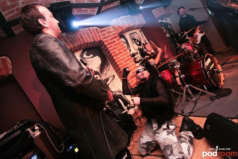 slika0013Podroom (Petak, 8.2. – Kein Engel – Rammstein Tribute Band)