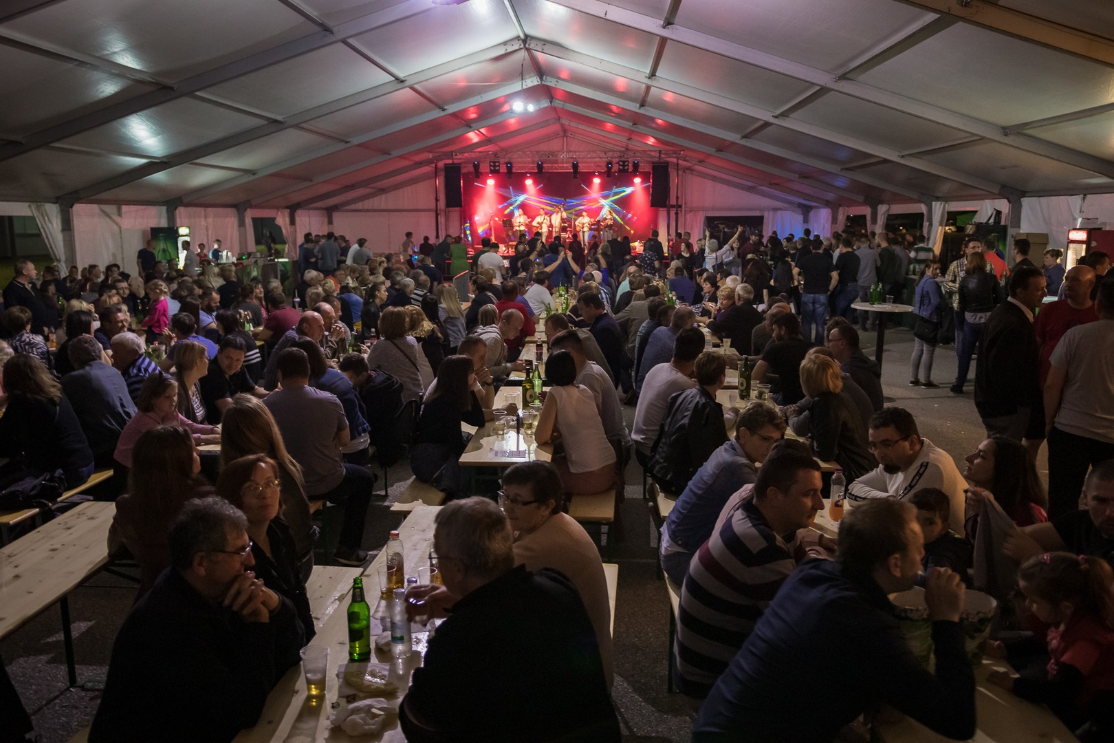 Dražen Zečić atmosferu na Danima šibe i ribe doveo do usijanja