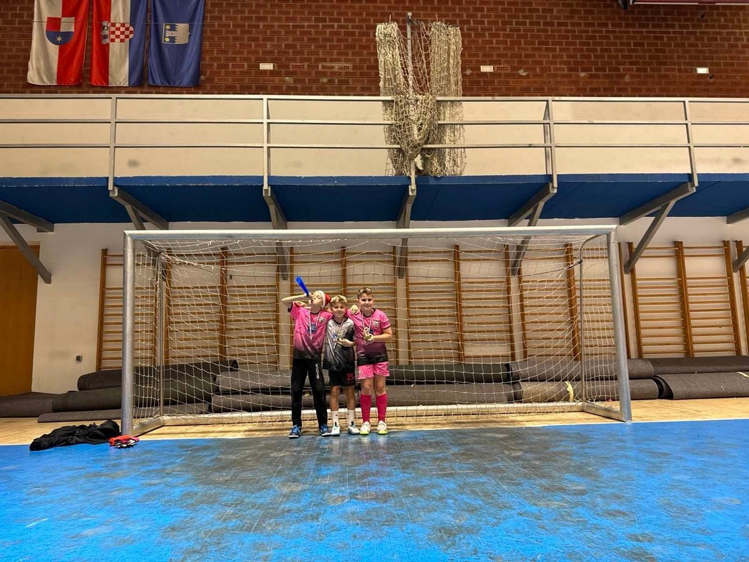 FOTO Na HO HO HO malonogometnom turniru sudjelovalo 500 malih nogometaša