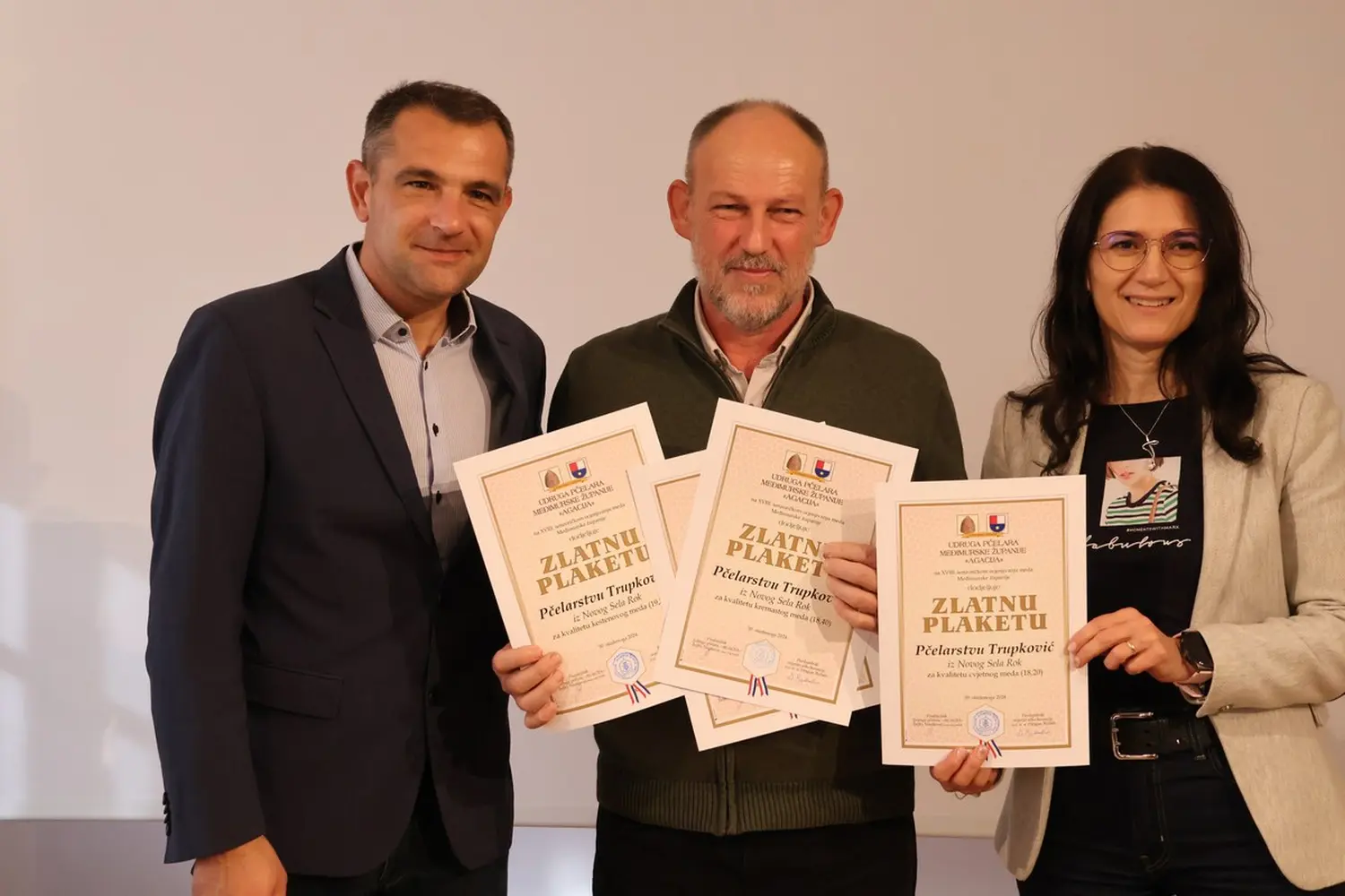 18. ocjenjivanje kvalitete međimurskog meda, Pčelarstvo Trupković, četiri zlatne medalje (35) 18. ocjenjivanje kvalitete međimurskog meda, Pčelarstvo Trupković, četiri zlatne medalje (35)