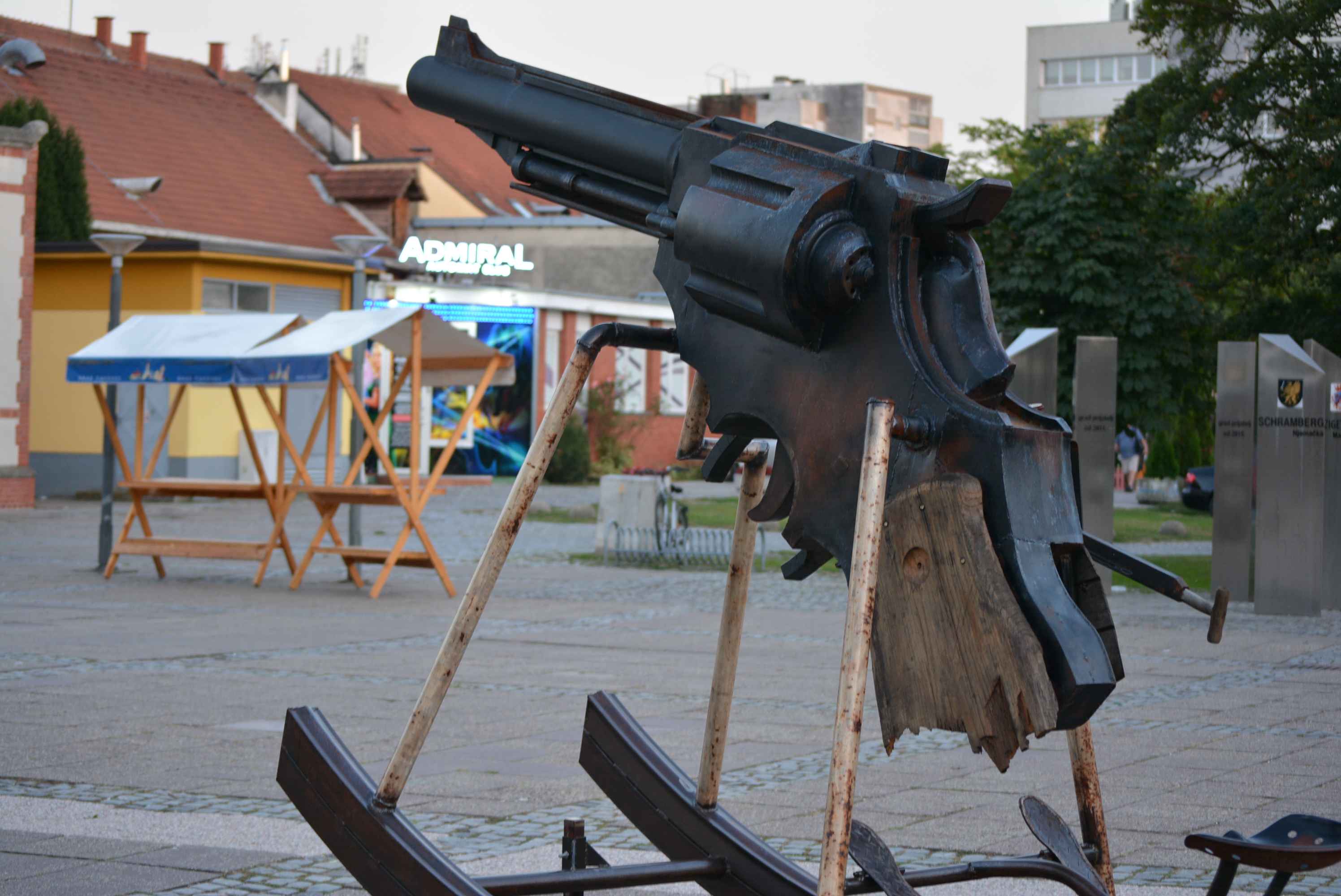 VIDEO I FOTO Izniman 8. Zrinski Art Festival: Trash Art, ples i čarolija u Čakovcu