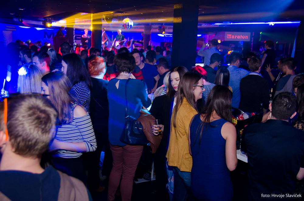 1488988112165693484176585769110