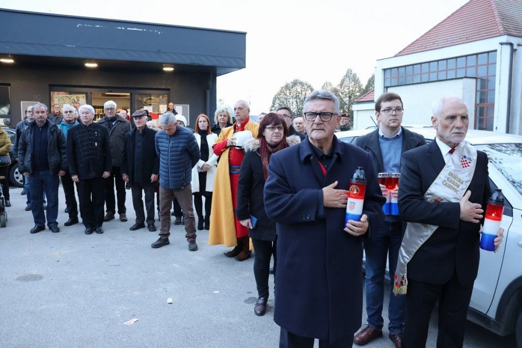 GORNJI KURŠANEC Obilježena 359. obljetnica pogibije velikana Međimurja Nikole VII. Zrinskog GORNJI KURŠANEC Obilježena 359. obljetnica pogibije velikana Međimurja Nikole VII. Zrinskog