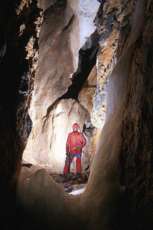 MLADI ČAKOVEČKI SPELEOLOG ILIJA JURAK Ljepota poniranja u zemljine dubine