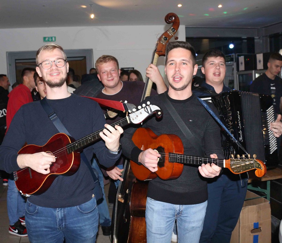 TURNIR KAFIĆA Ekipa South pobjednik malonogometnog turnira!