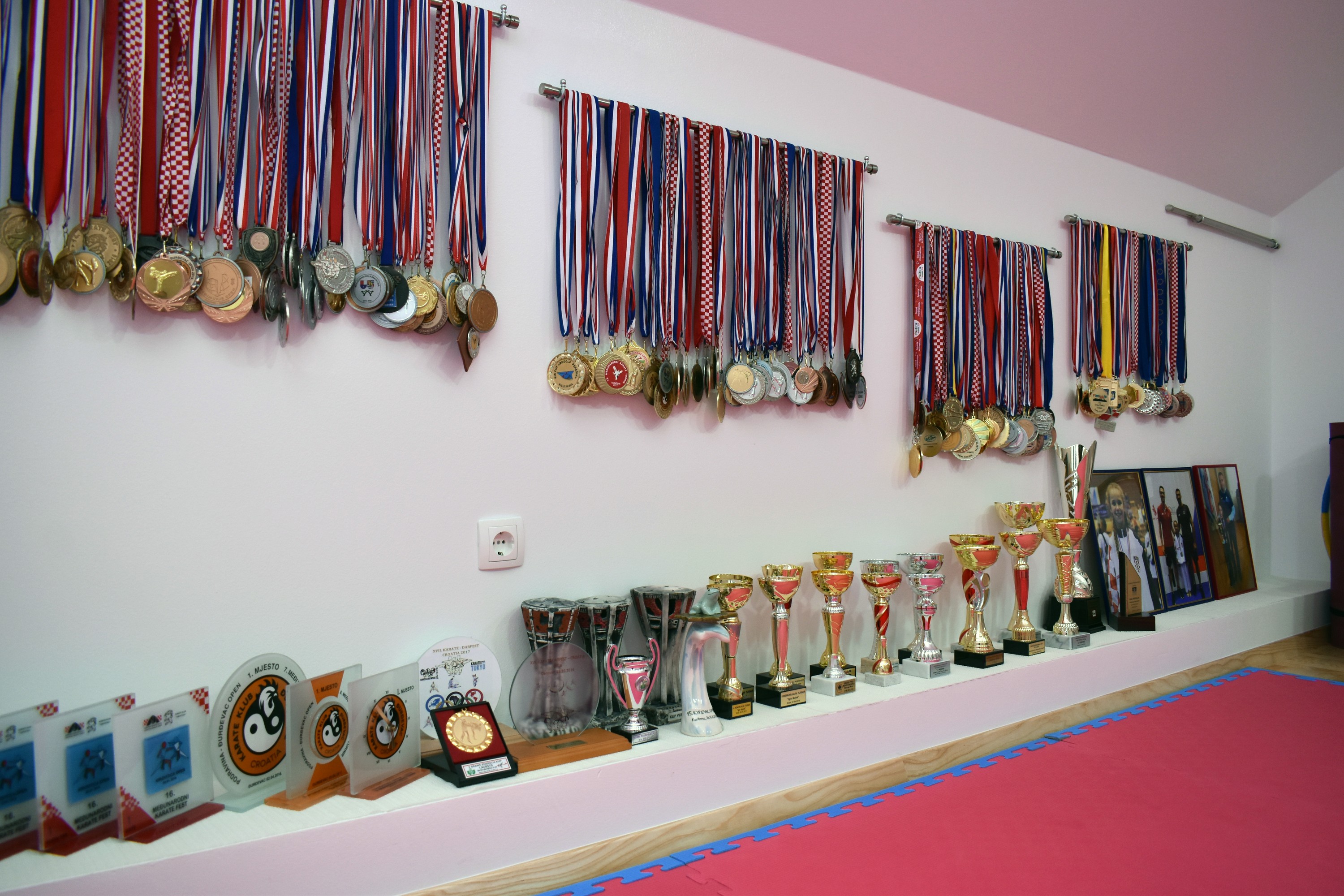 VELIKI USPJEH ‘MALE’ KARATISTICE Aide: Već više od 5 godina niže pobjede na natjecanjima VELIKI USPJEH ‘MALE’ KARATISTICE Aide: Već više od 5 godina niže pobjede na natjecanjima