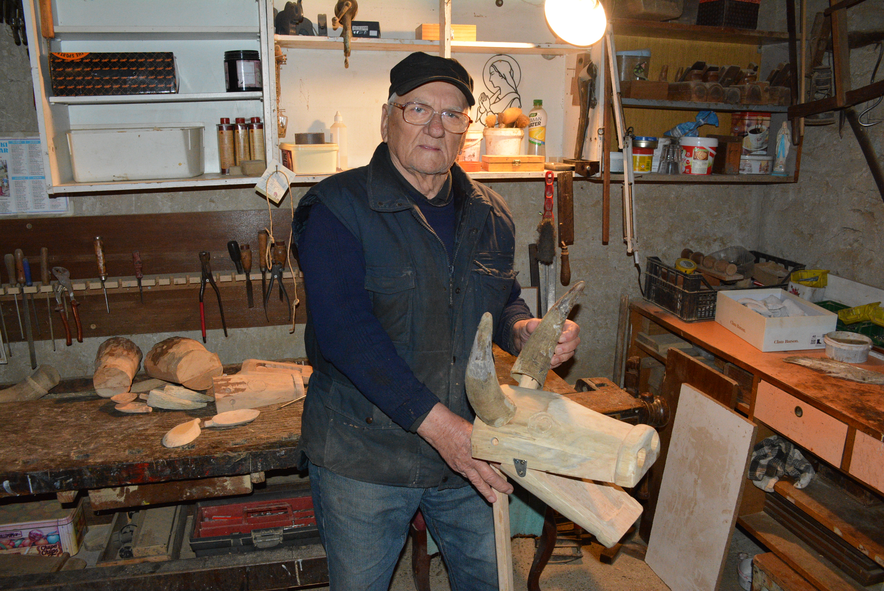 FOTO/VIDEO Slavko Vidović: Čaplje i štrke izrađujem od 50-tih, a nekad nam je milicija maskenbal branila! FOTO/VIDEO Slavko Vidović: Čaplje i štrke izrađujem od 50-tih, a nekad nam je milicija maskenbal branila!