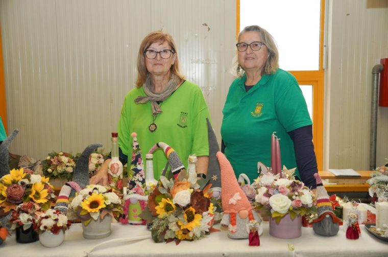Zdenka Čonda Lesinger i Ljiljana Trojnar 19. Martinje festival hladnetine Nedelišće Mesap (52)