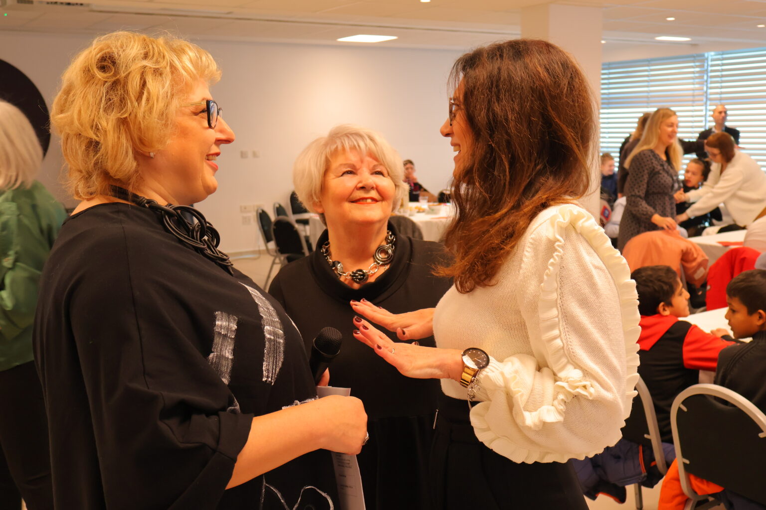 SLAVILI SU Centar za odgoj i obrazovanje Čakovec obilježio Međunarodni dan osoba s invaliditetom SLAVILI SU Centar za odgoj i obrazovanje Čakovec obilježio Međunarodni dan osoba s invaliditetom