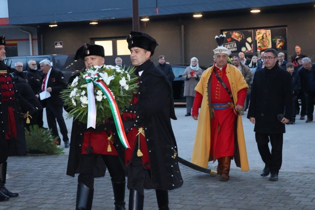 GORNJI KURŠANEC Obilježena 359. obljetnica pogibije velikana Međimurja Nikole VII. Zrinskog GORNJI KURŠANEC Obilježena 359. obljetnica pogibije velikana Međimurja Nikole VII. Zrinskog