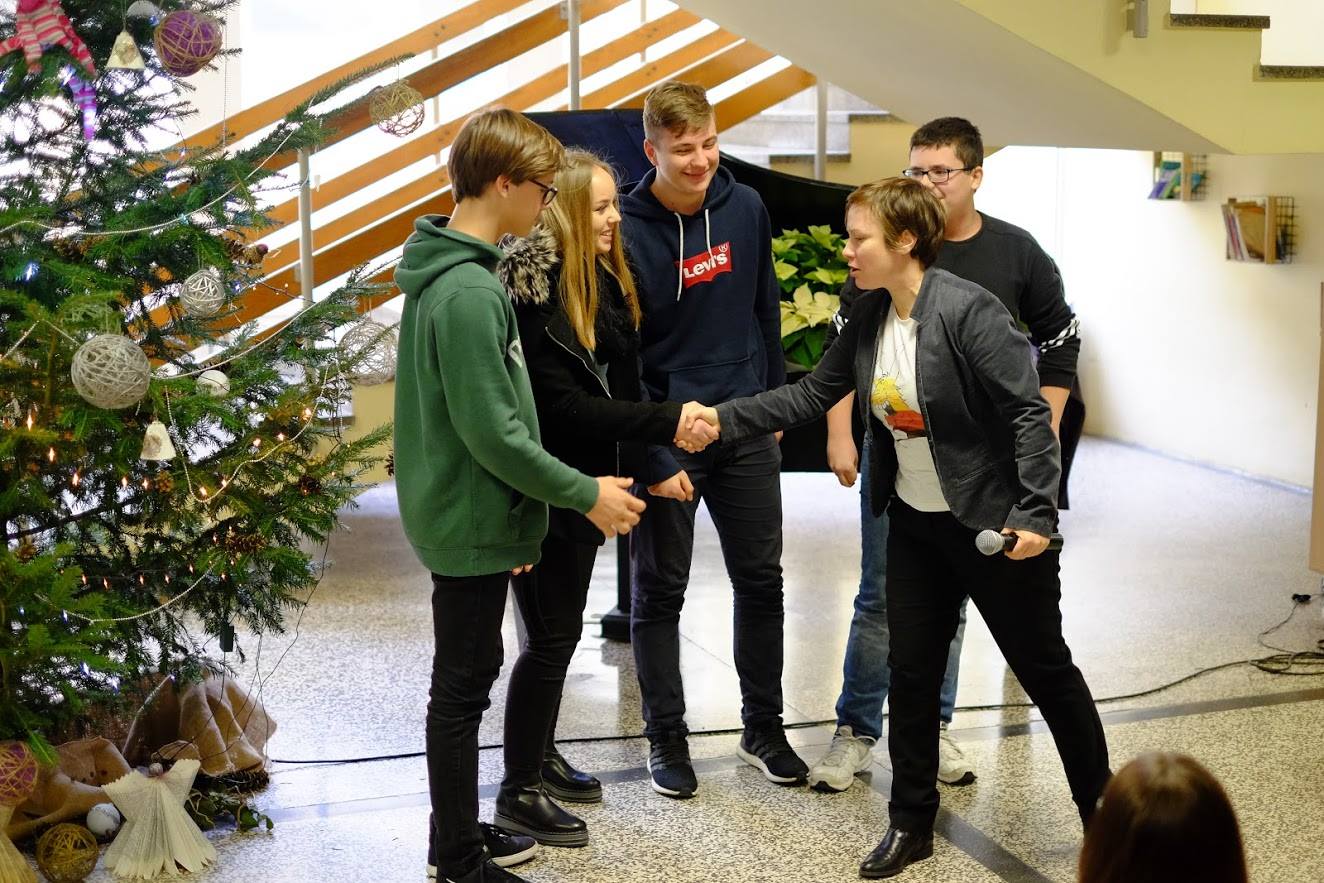 Pub kviz u Gimnaziji uz Moranu Zibar, lovkinju iz popularne Potjere