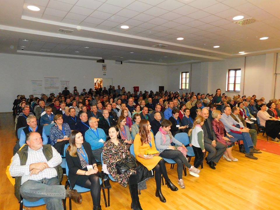 POEZIJOM PROTIV OVISNOSTI Liječeni alkoholičari Međimurja na 21. Večeri pučke poezije