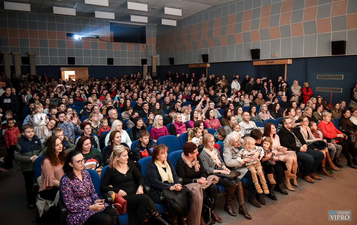 FOTO Božićna priredba Dječjeg vrtića Fijolica Prelog