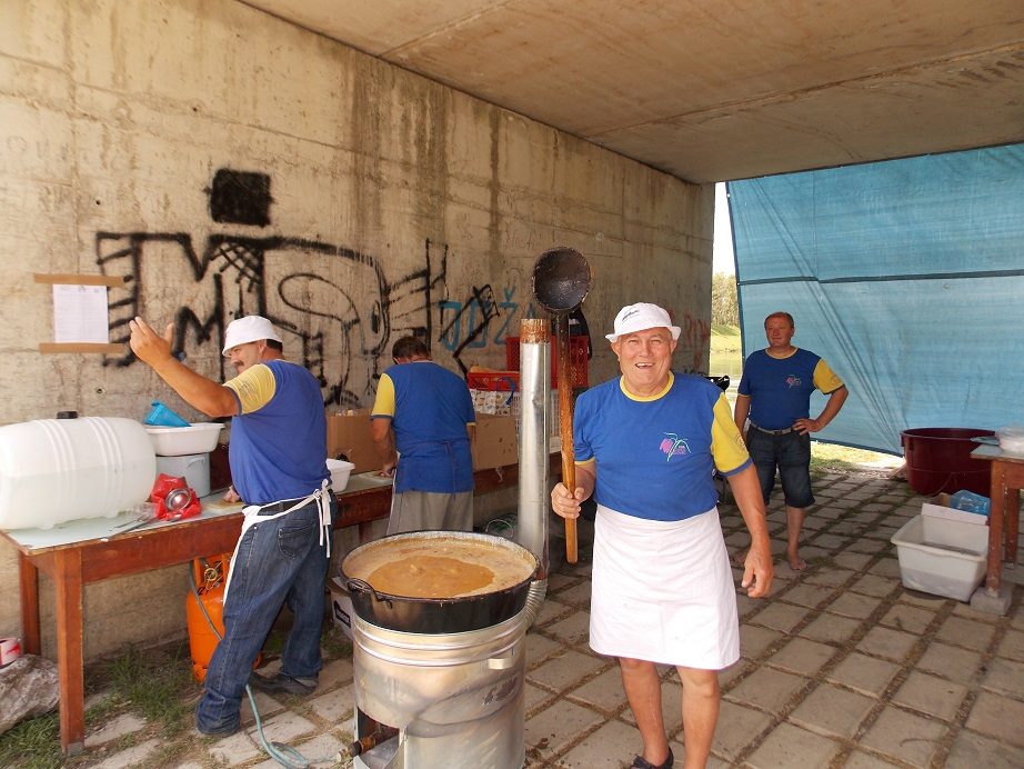 1057422514636772105619157833122