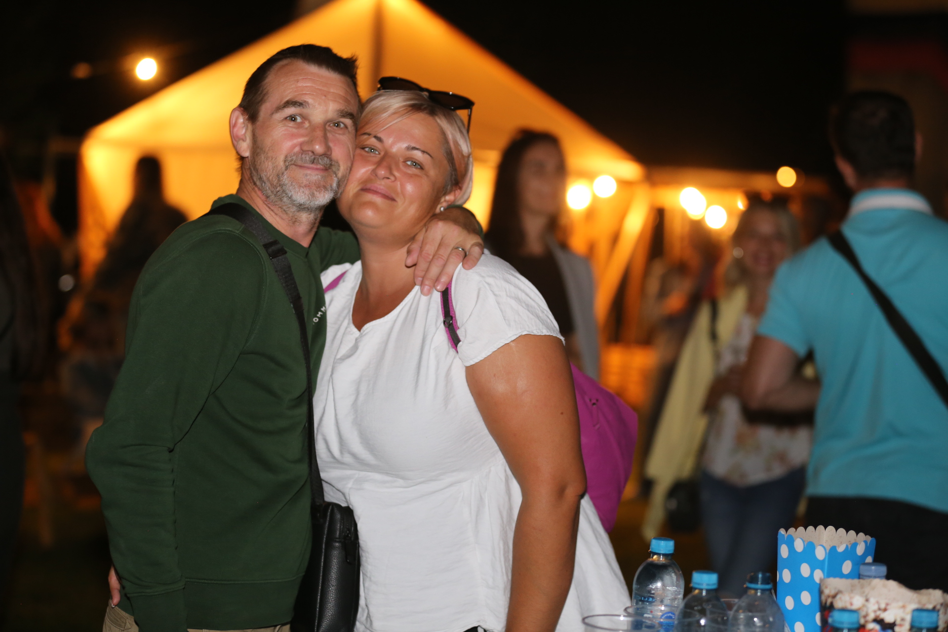 FOTO I VIDEO Vesna Pisarović na Marini Prelog rasplesala mnogobrojne posjetitelje i uveličala prvu večer Festivala balona