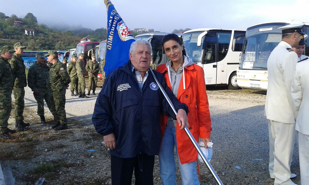 20151004085927206125