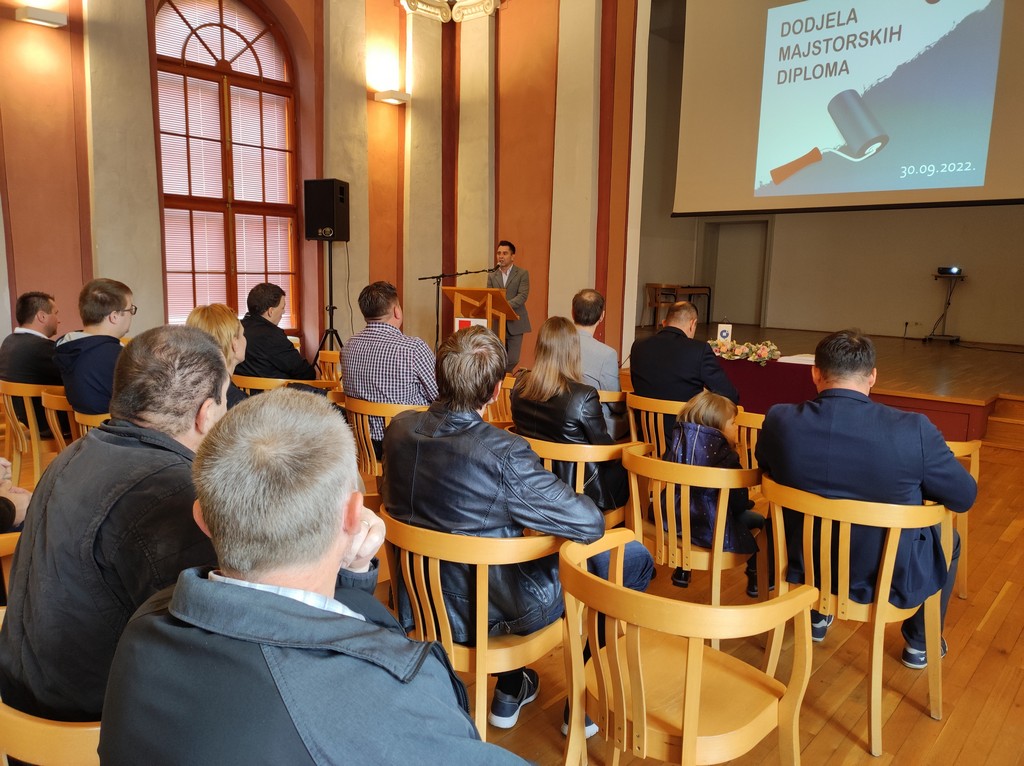 OBRTNIČKA KOMORA Novopečenim majstorima uručene diplome!