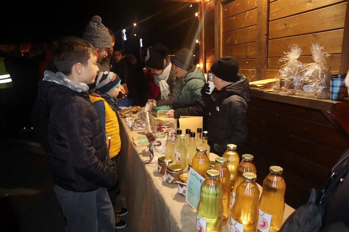 FOTO Na adventskom vijencu u centru Svetog Martina na Muri upaljena je još jedna svijeća
