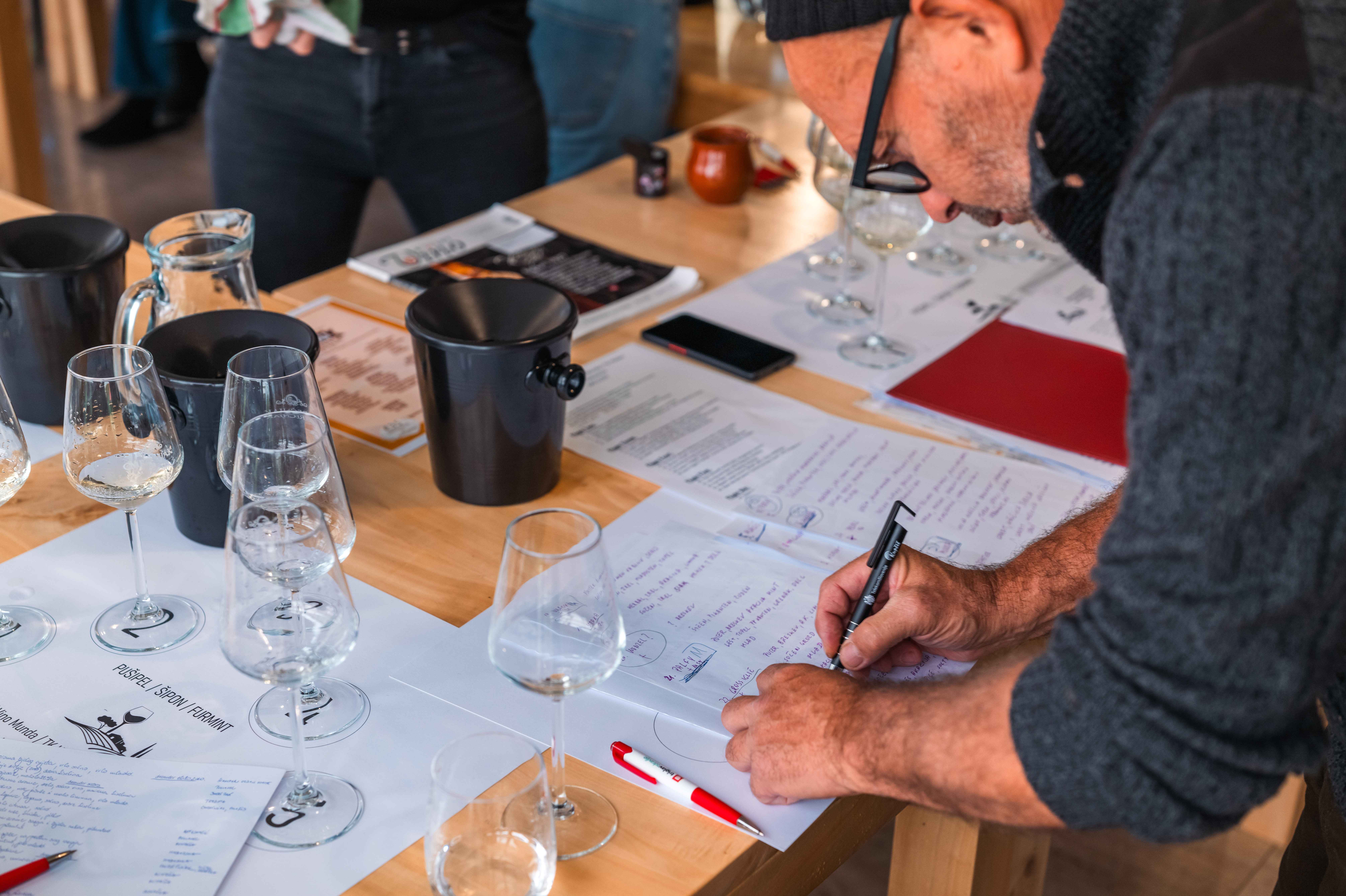 VRHUNSKA DEGUSTACIJA Pogledajte kako je bilo na međunarodnoj radionici vina