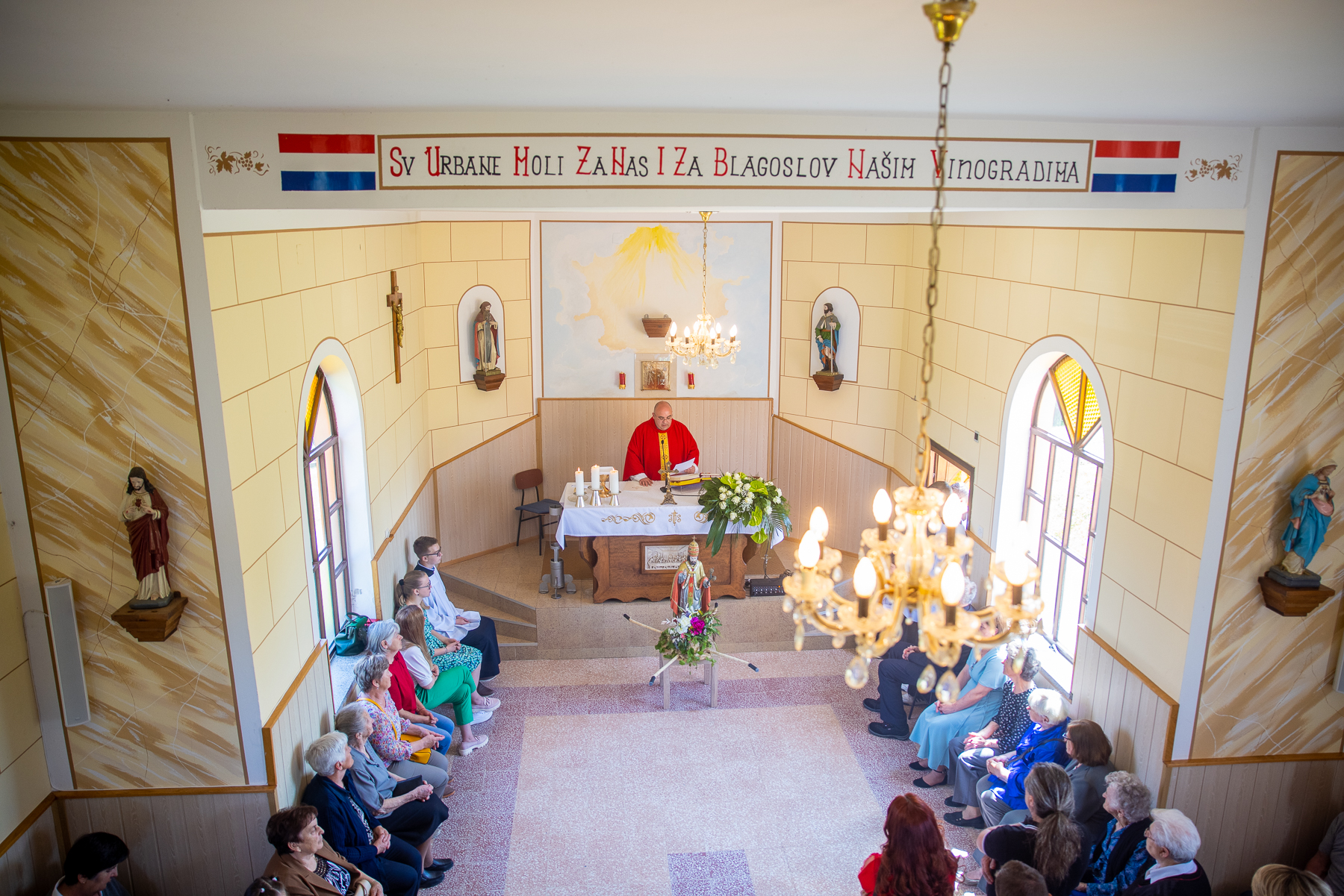 SLAVILO SE U BREGIMA Blagoslov vinograda i proštenje u Svetom Urbanu