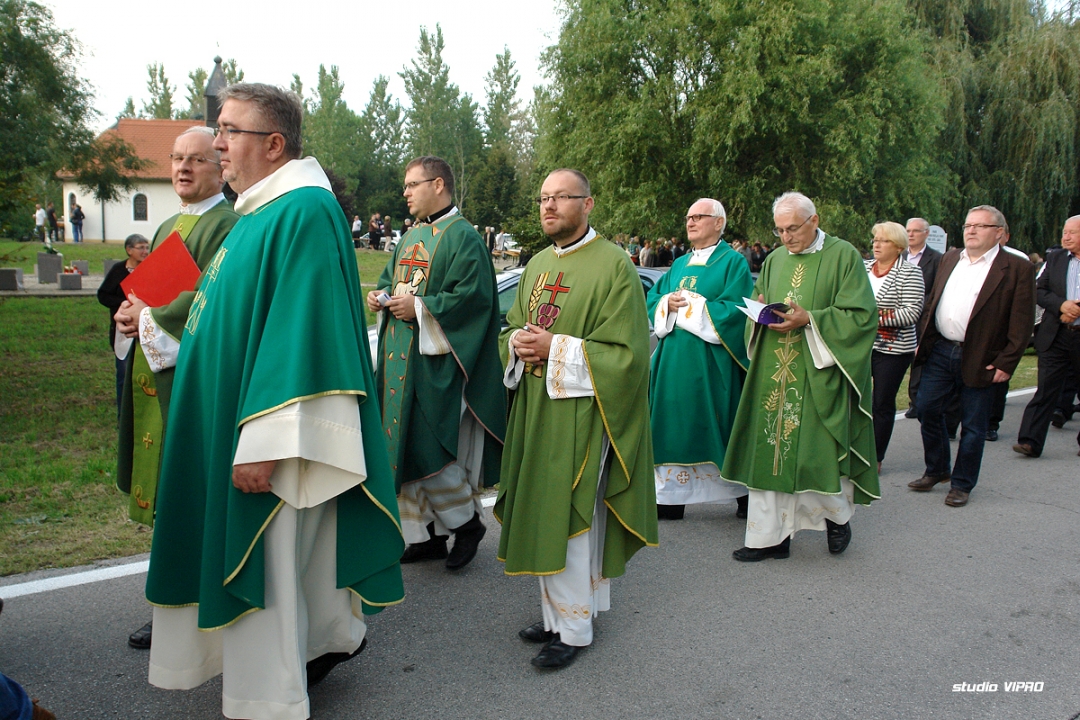 309012996dsc03351825770