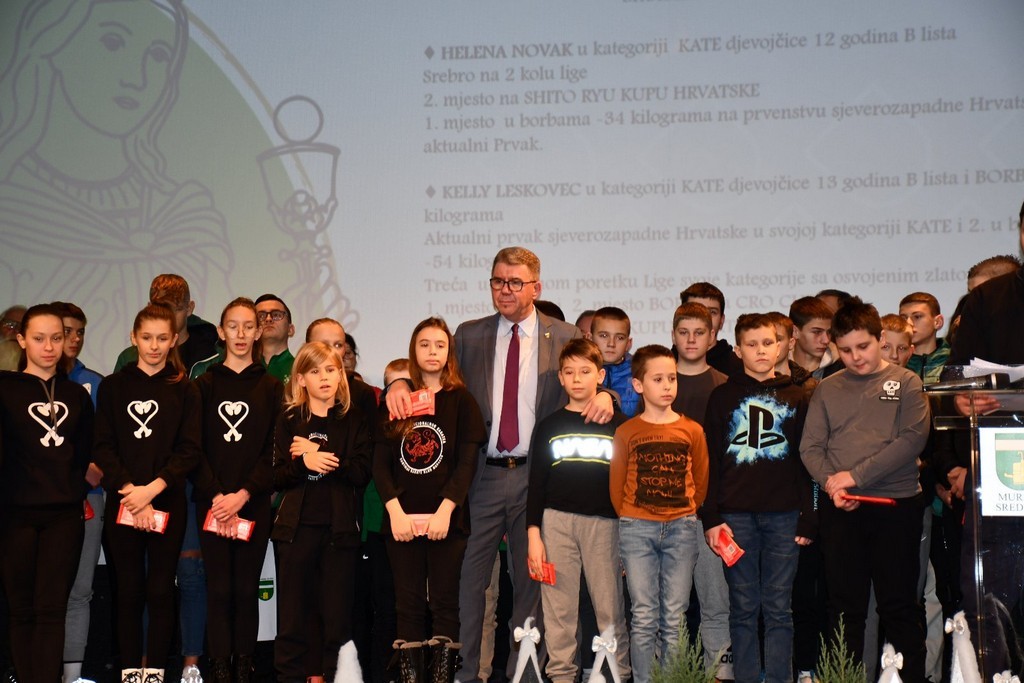 PRIJEM Gradonačelnik i saborski zastupnik Dražen Srpak čestitao udrugama, klubovima i pojedincima na rezultatima ostvarenim tijekom 2022. godine