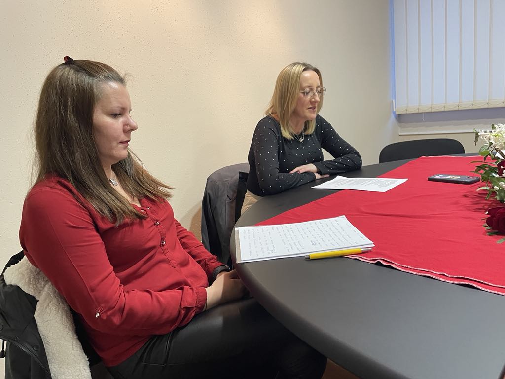 1b21ac28-84ec-422b-af5d-538420a701c6 1b21ac28-84ec-422b-af5d-538420a701c6