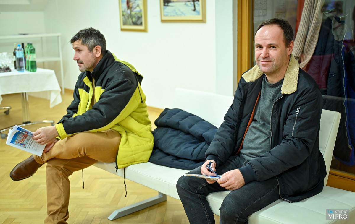FOTO Otvorena Godišnja izložba radova članova LUDM-a Prelog