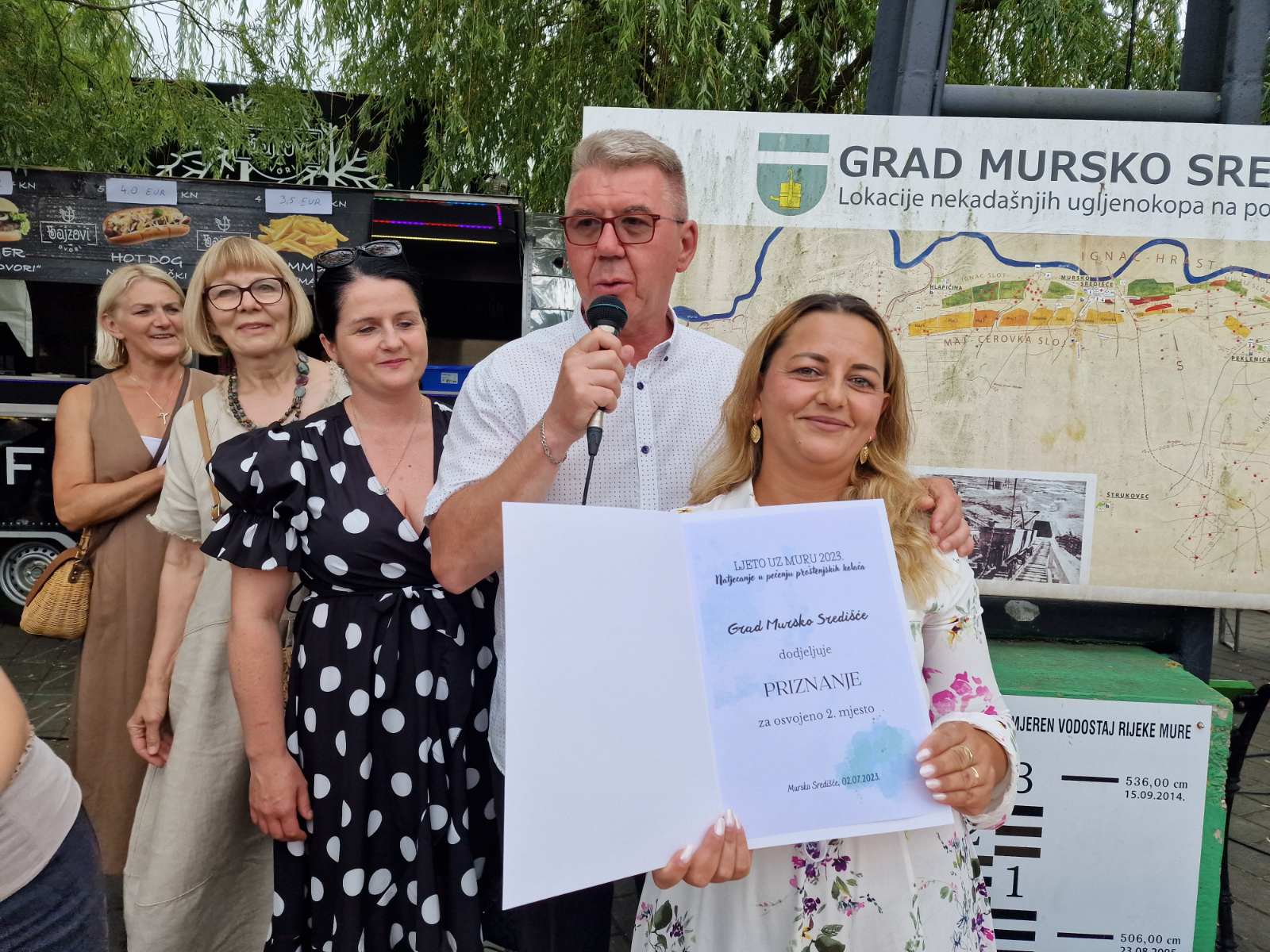 FINO I SLATKO U Murskom Središću održano natjecanje u pečenju proštenjskih kolača FINO I SLATKO U Murskom Središću održano natjecanje u pečenju proštenjskih kolača