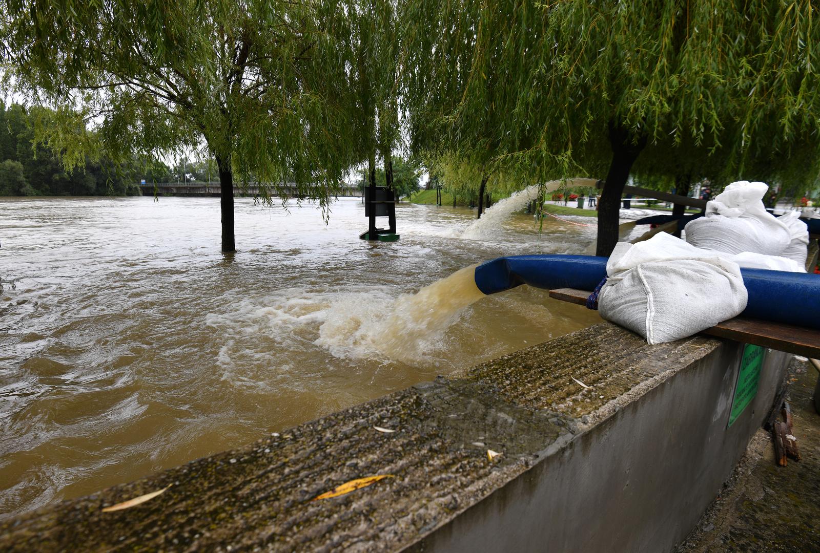 FOTO Mura dostigla nevjerojatnih 537 cm