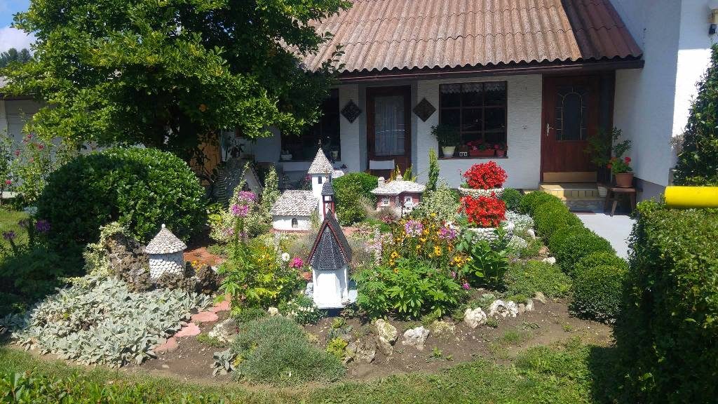 1403793510097807024530941620482