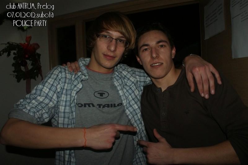 slika0031 Antrum (Subota, 7.1.2012) slika0031 Antrum (Subota, 7.1.2012)