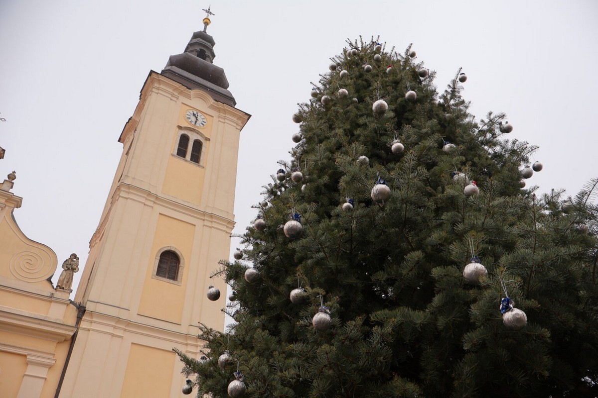 VELIKO SRCE Za više od 40 djece slabijeg imovinskog stanja ove će se godine ostvariti božićne želje