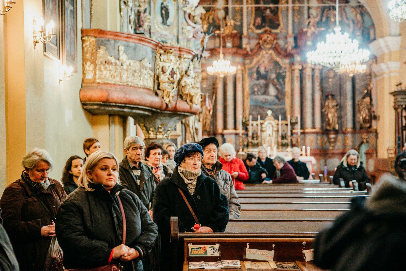 ČAKOVEC Uz zvuke adventskih pjesama zapaljena treća adventska svijeća