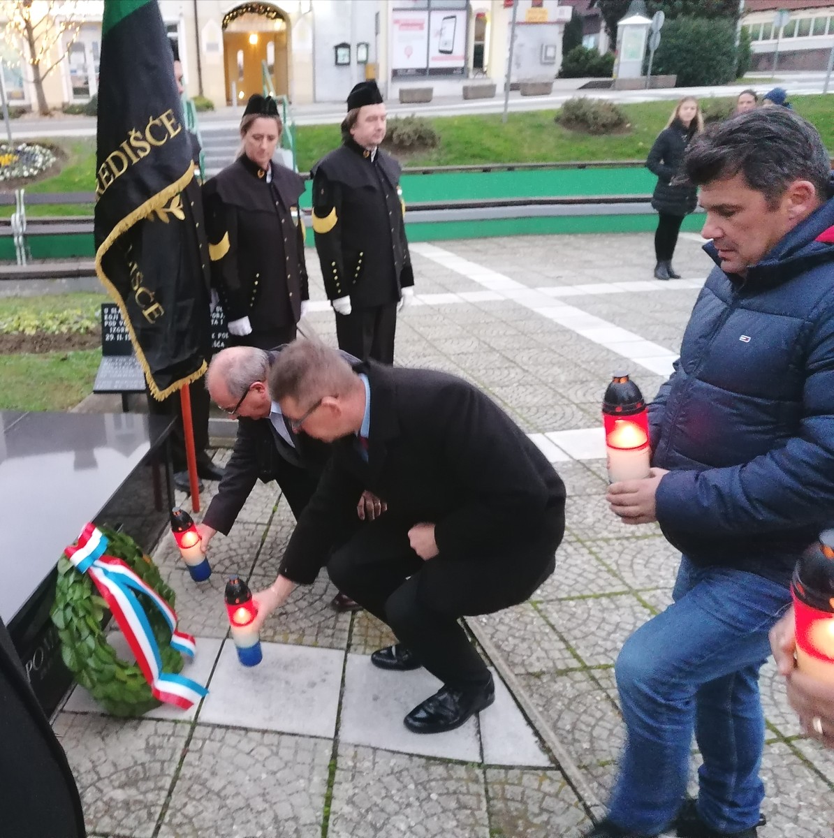 Susret s rudarima: Položen vijenac i zapaljene svijeće za sve poginule i preminule rudare