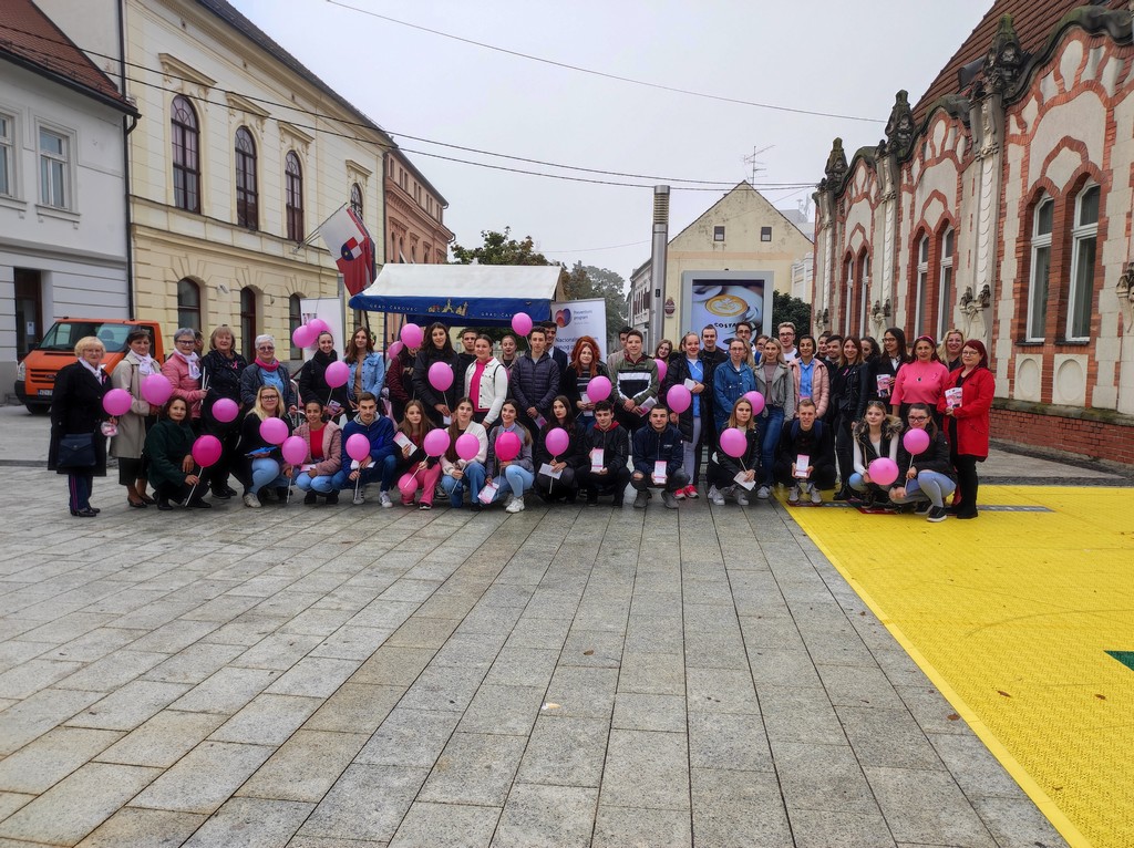 DAN RUŽIČASTE VRPCE Brojne Međimurke i Međimurci dali podršku ženama koje se bore s rakom dojke!