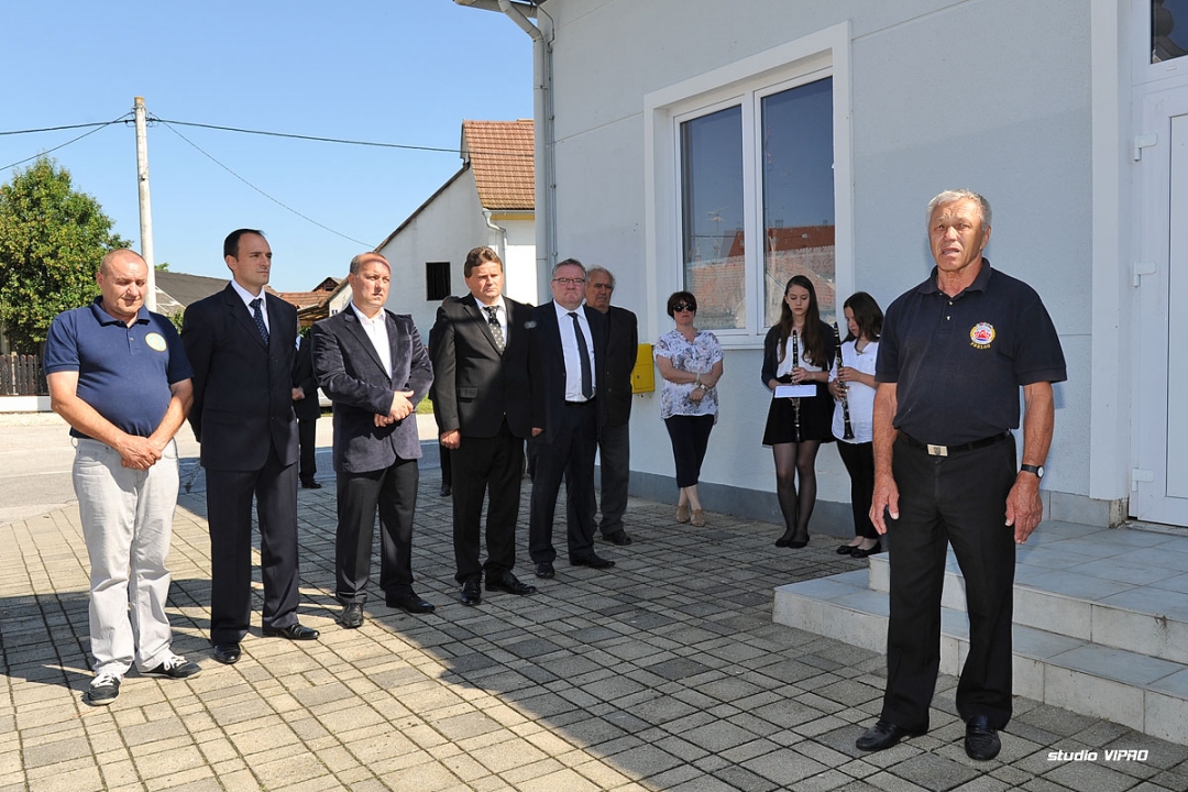 297412313dsc0902524545