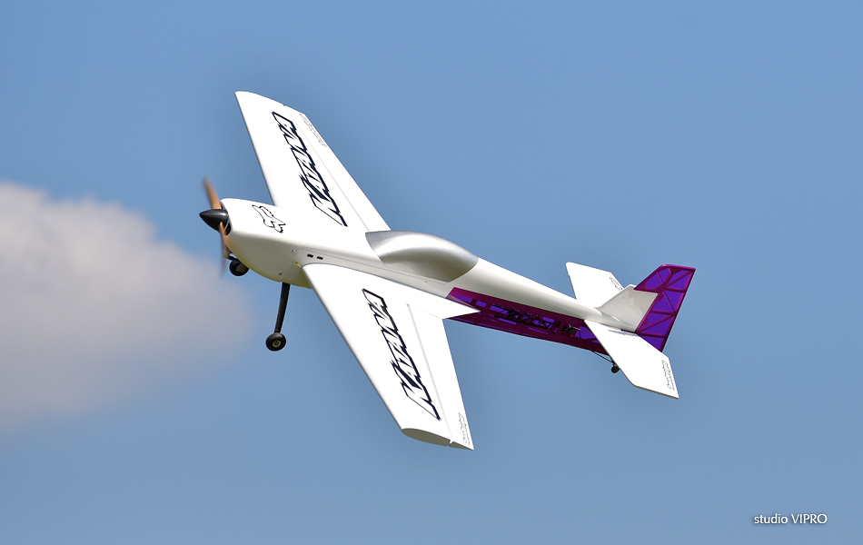 Modelarski miting u organizaciji Zmajarskog kluba Rode