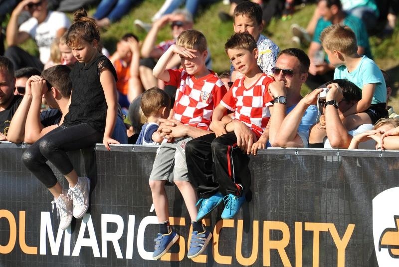 d1d13809fe52e3b732972f9247f2ef4